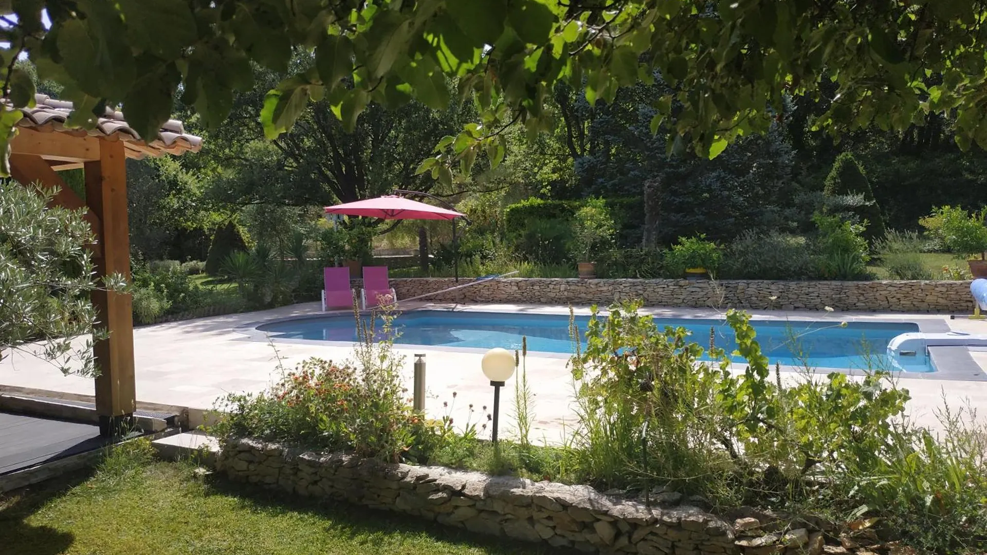 Au Bonheur Et Liberte Villa Meyrargues Frankrijk